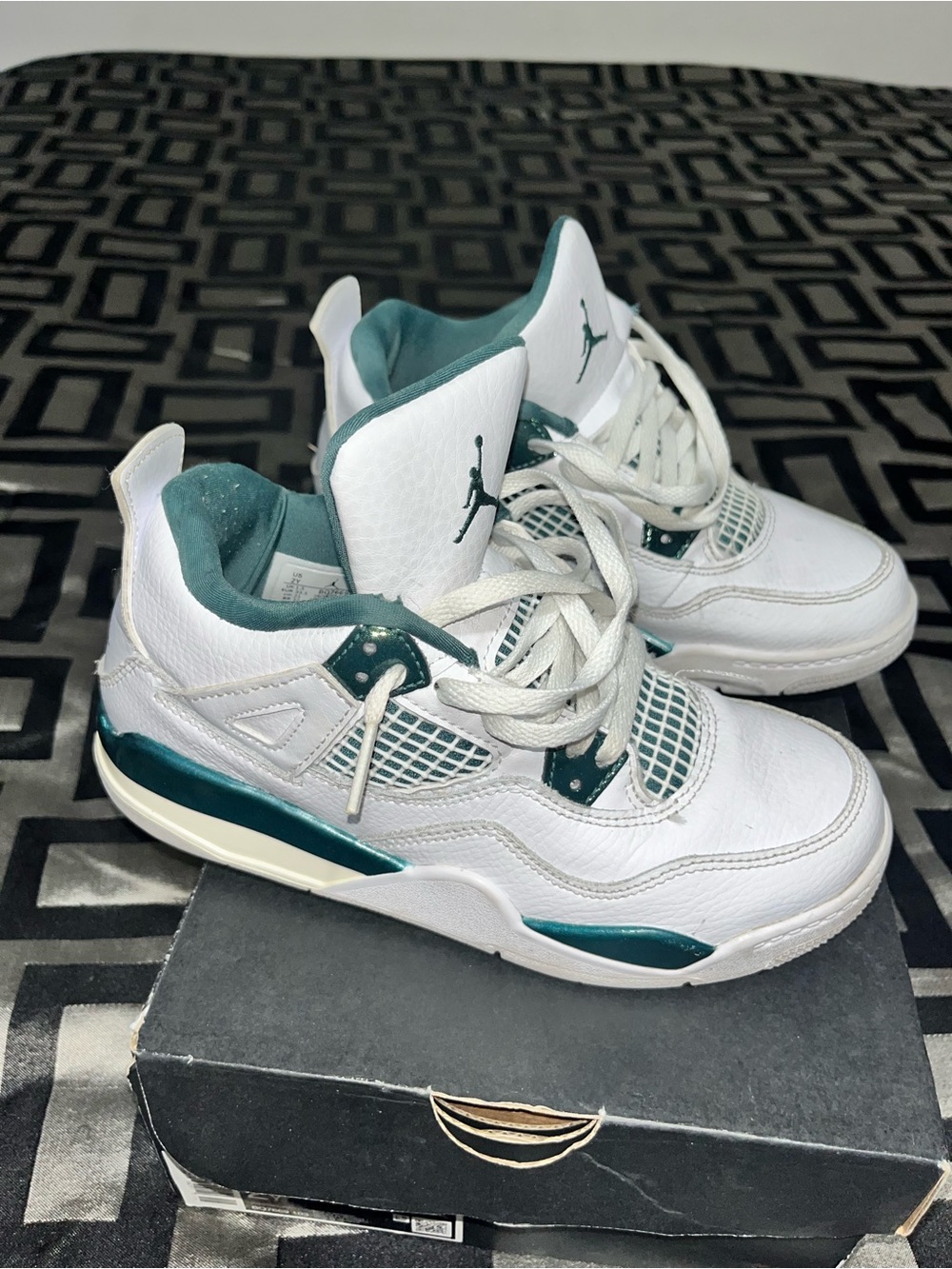 Jordan 4 RETRO